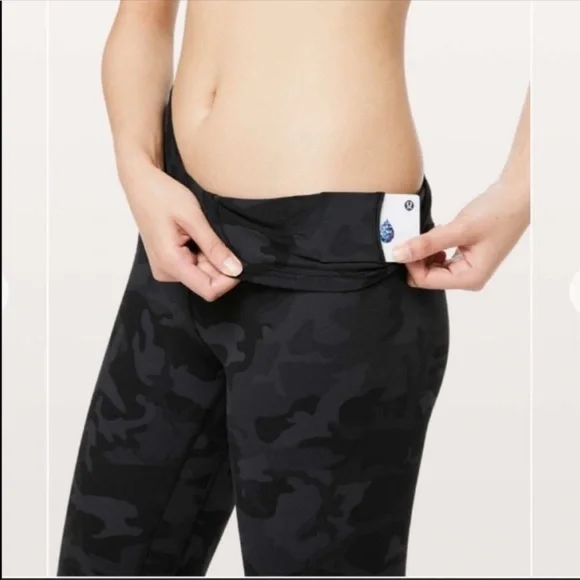 Lululemon Align camo crop legging size 2 NWT